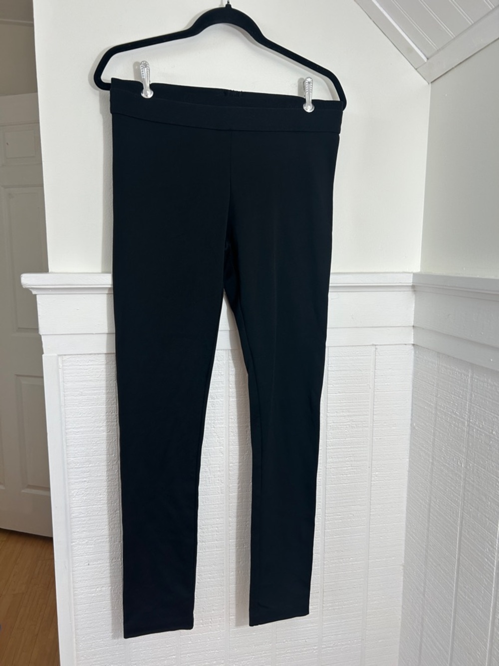 BCBG Max Azria Black Leggings NWT size large